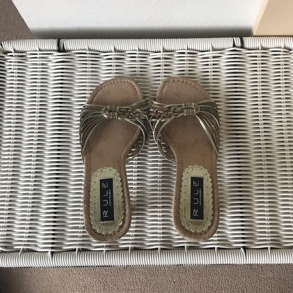 Rule Steve Madden metallic open toed heels Size 7 - Picture 2 of 11